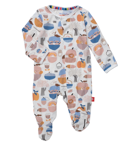 Hide N' Squeak Magnetic Footie
