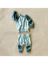 Load image into Gallery viewer, Camo Oren Faux Cashmere Baby Set