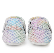 Load image into Gallery viewer, Classic Mermaid Fringe Moccasins